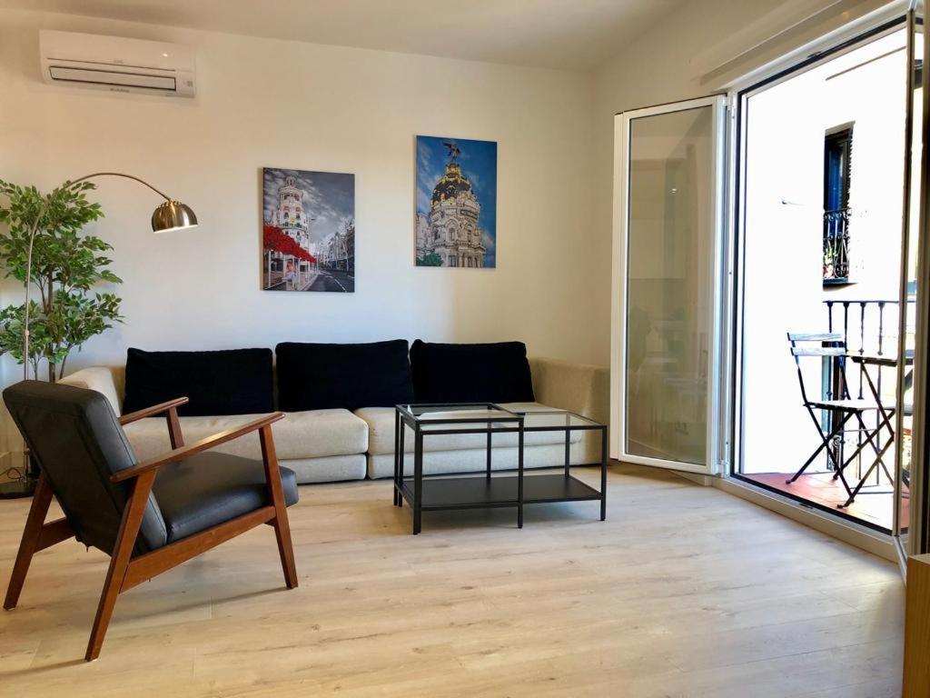 Cozy & Stylish Apartment In The Center マドリード エクステリア 写真